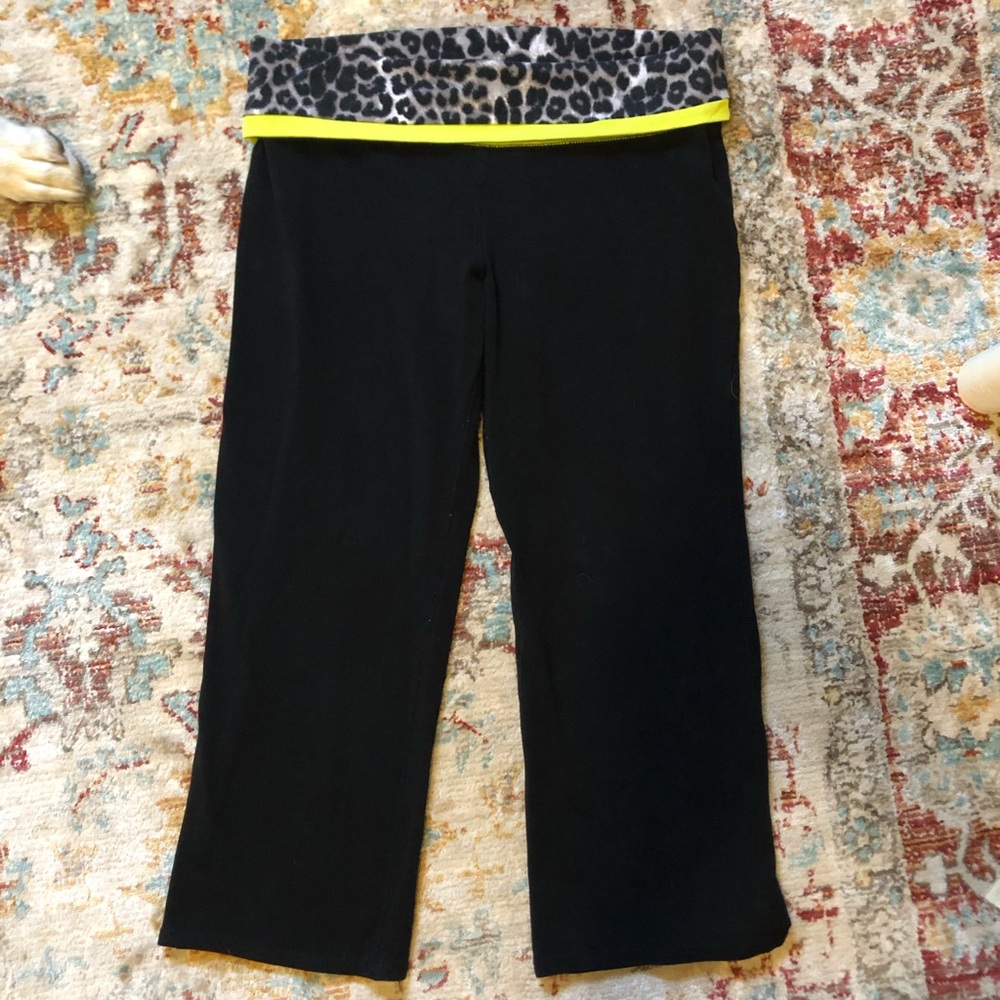 Express Cheetah Print Capris